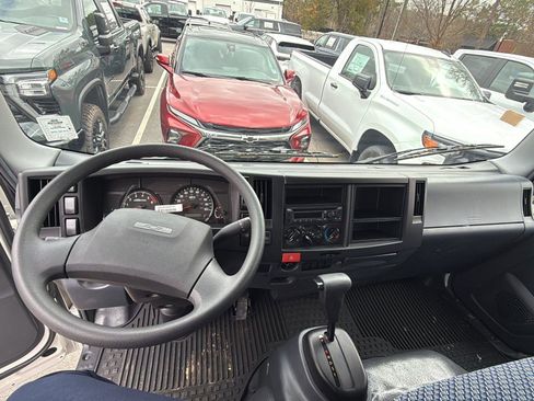 New 2025 Chevrolet Low Cab Forward image 19