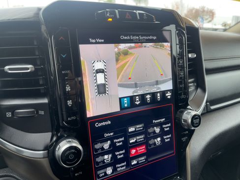 Used 2020 RAM 2500 Laramie image 35