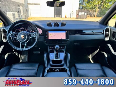 Used 2023 Porsche Cayenne w/ Premium Package AWD/4WD image 26