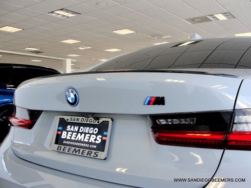 Used 2023 BMW 330e w/ M Sport Package image 11
