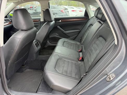 Used 2013 Volkswagen Passat 2.5 SEL Premium image 12