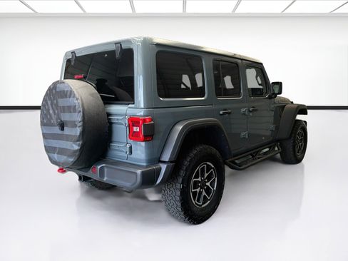 Used 2024 Jeep Wrangler Unlimited Rubicon w/ Convenience Group AWD/4WD image 4