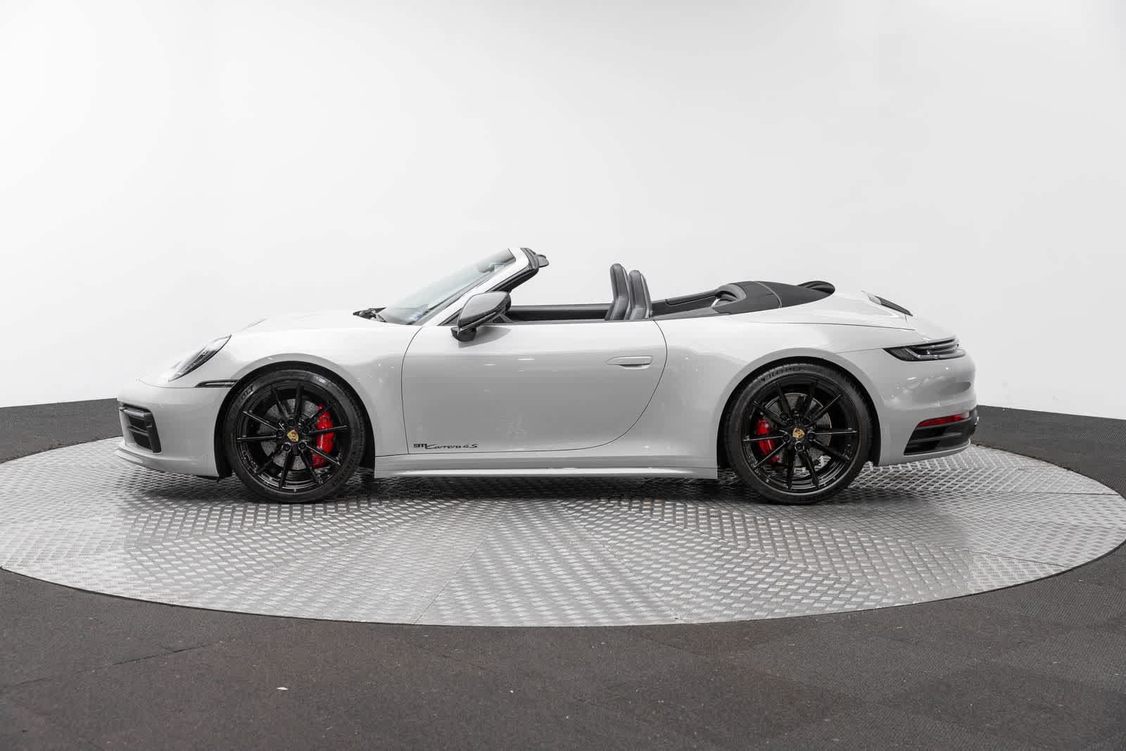 Used 2022 Porsche 911 Carrera 4S w/ Sport Package AWD/4WD image 3