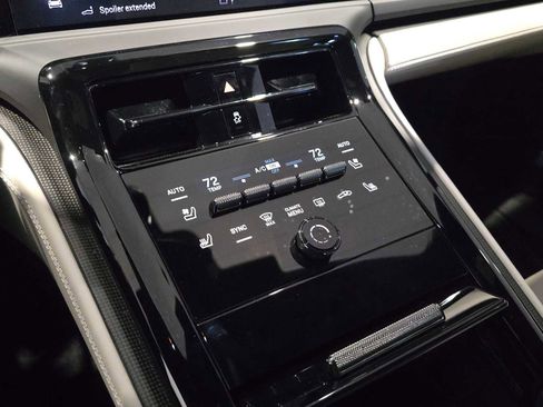 Used 2025 Porsche Panamera GTS image 35