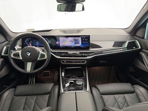 Certified 2024 BMW X5 xDrive40i w/ M Sport Package AWD/4WD image 16
