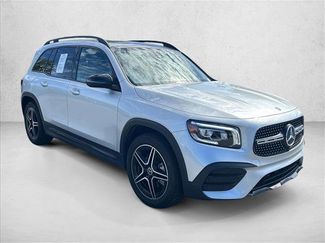 Used 2022 Mercedes-Benz GLB 250 4MATIC video 3