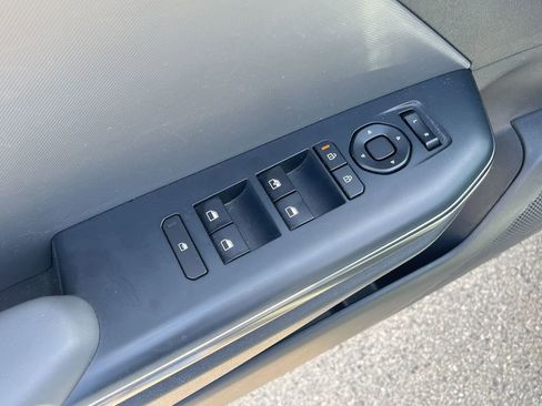 Used 2025 Kia K4 FWD image 13