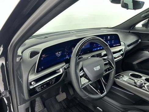 Certified 2024 Cadillac Lyriq Luxury RWD image 10