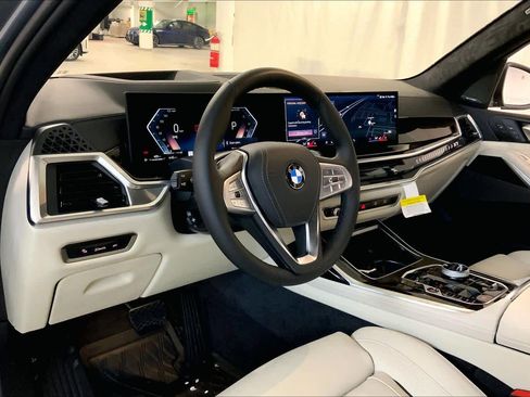 New 2026 BMW X7 xDrive40i w/ Executive Package image 8