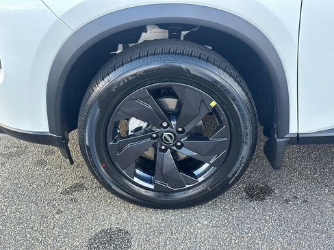 New 2026 Nissan Rogue SV FWD image 11
