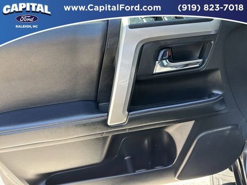 Used 2020 Toyota 4Runner SR5 Premium w/ Moonroof Package RWD image 20