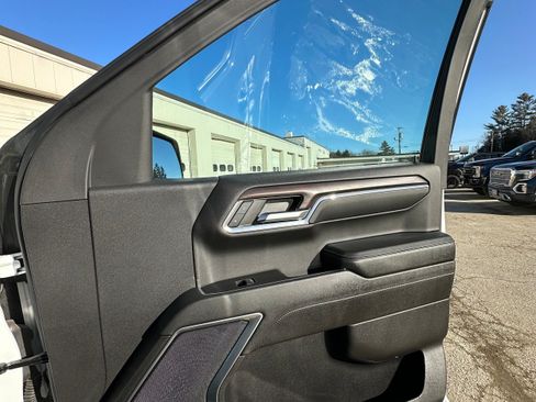 Used 2024 GMC Sierra 1500 SLT AWD/4WD image 23