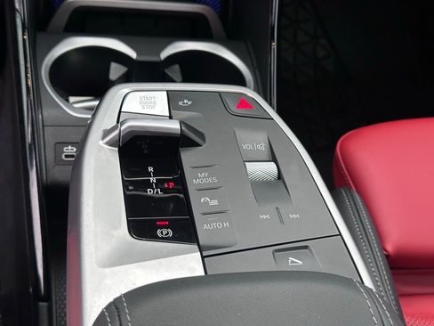 Certified 2025 BMW X1 xDrive28i w/ Technology Package image 15