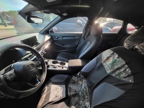 Used 2025 Honda Civic Sport image 10