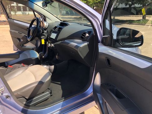 Used 2014 Chevrolet Spark LT image 12