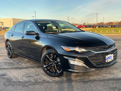 Used 2024 Chevrolet Malibu LT w/ Midnight Edition image 5