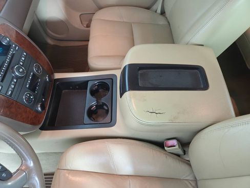 Used 2011 Chevrolet Silverado 1500 LTZ w/ Suspension Package, Off-Road AWD/4WD image 17