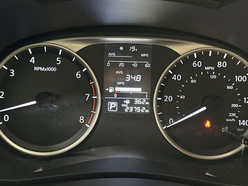 Used 2024 Nissan Versa S image 22