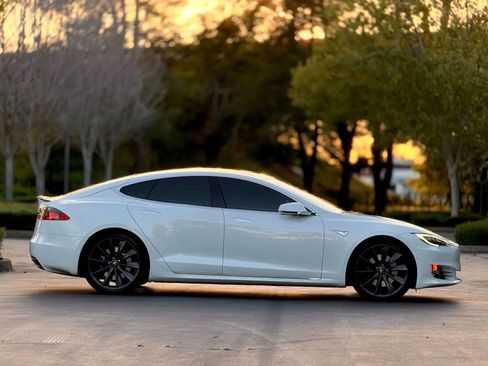 Used 2016 Tesla Model S 90D AWD/4WD image 4