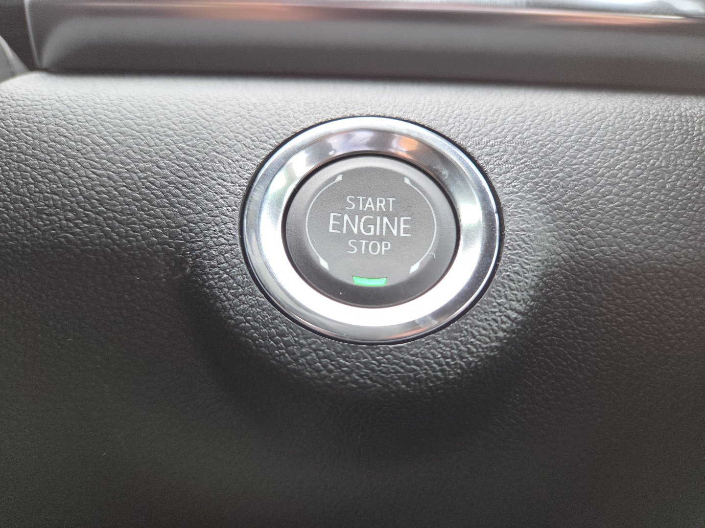 New 2027 GMC Terrain Elevation w/ Elevation Premium Package FWD image 10
