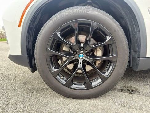 Used 2019 BMW X5 xDrive40i w/ Convenience Package image 9