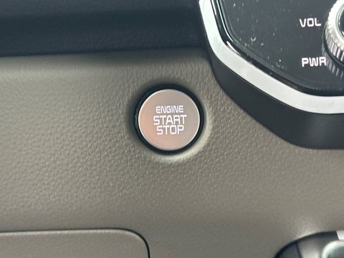 New 2026 Kia Carnival LXS image 24