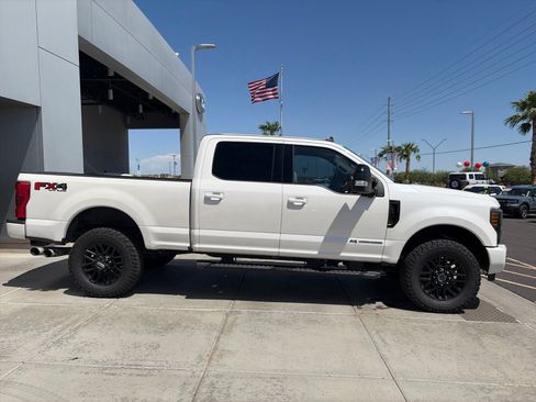 Used 2019 Ford F350 Lariat AWD/4WD image 6