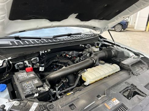 Used 2025 Lincoln Navigator Reserve image 40