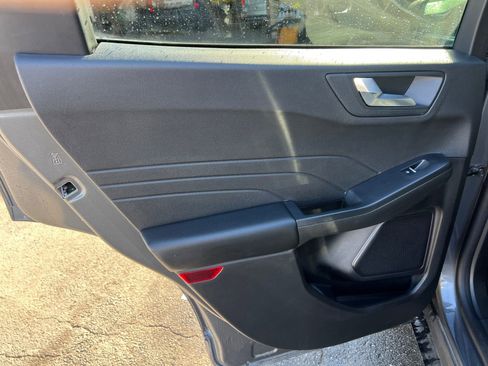 Used 2024 Ford Escape ST-Line image 26