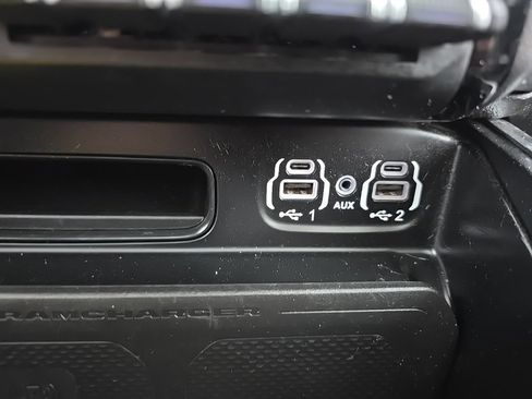 Used 2024 RAM 2500 Laramie w/ Night Edition image 30