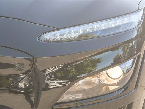 Certified 2023 Hyundai Kona SE w/ Cargo Package image 12