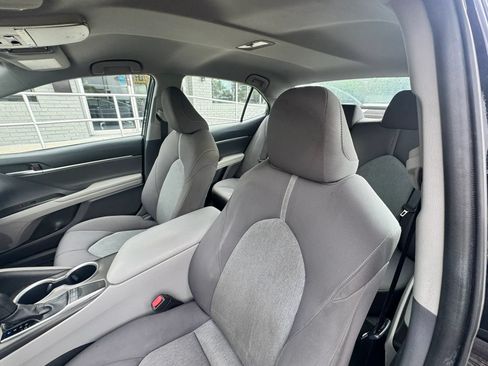 Used 2023 Toyota Camry LE FWD image 12