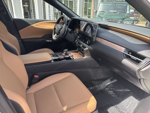 Used 2025 Lexus RX 350 Premium FWD image 33