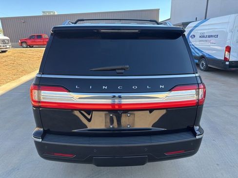 Used 2021 Lincoln Navigator L Reserve image 7