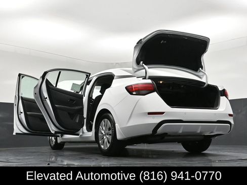 Used 2025 Nissan Sentra S image 34