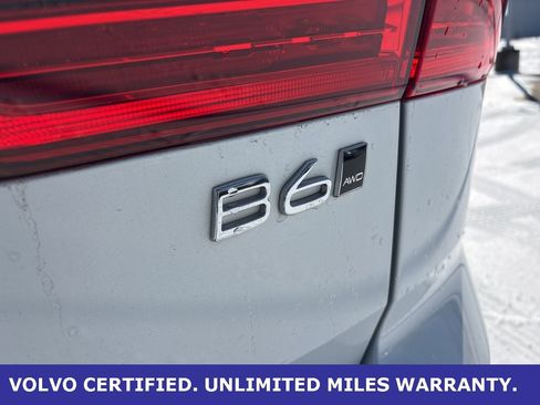 Certified 2023 Volvo XC60 B6 Ultimate w/ Protection Package Premier image 9