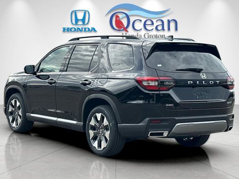 New 2026 Honda Pilot image 3