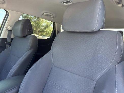 Used 2017 Kia Sorento L FWD image 25