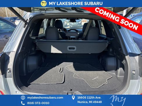 Used 2025 Subaru Forester Premium image 13