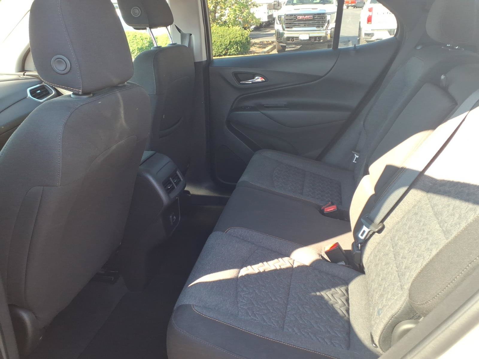 Used 2023 Chevrolet Equinox LT FWD image 26