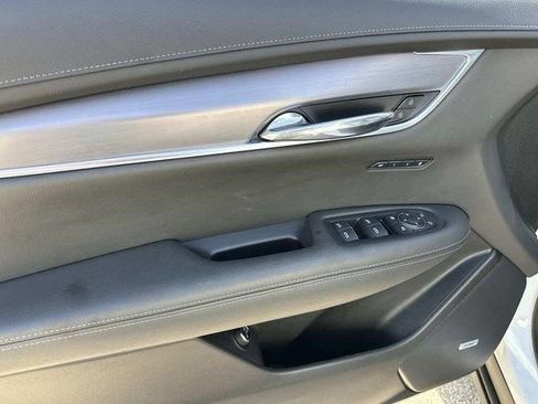 Certified 2024 Cadillac XT6 Luxury w/ LPO, Floor Liner Package AWD/4WD image 23
