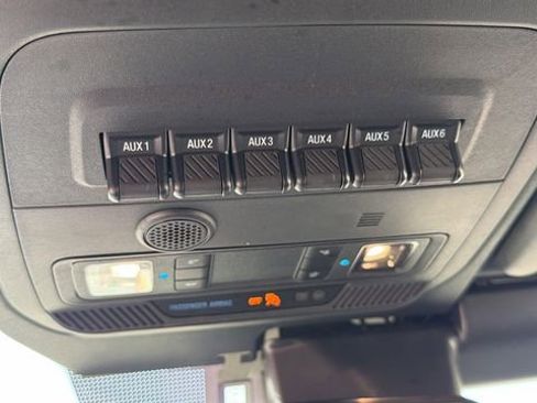 Used 2025 Ford Bronco Badlands w/ Sasquatch Package AWD/4WD image 18