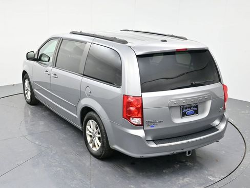 Used 2016 Dodge Grand Caravan SXT image 46