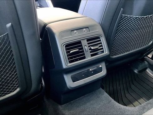 Used 2025 Audi Q5 Premium w/ Convenience Package AWD/4WD image 10