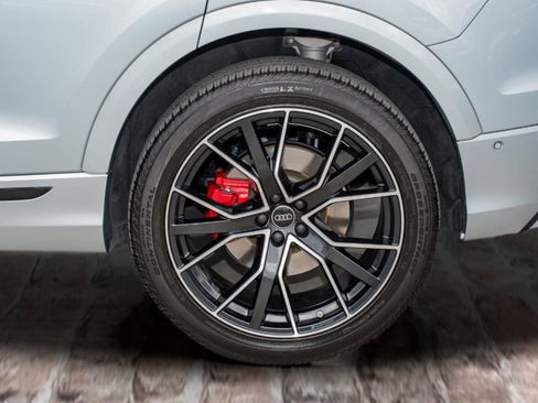 Used 2023 Audi Q8 Premium Plus w/ Premium Plus Package image 39