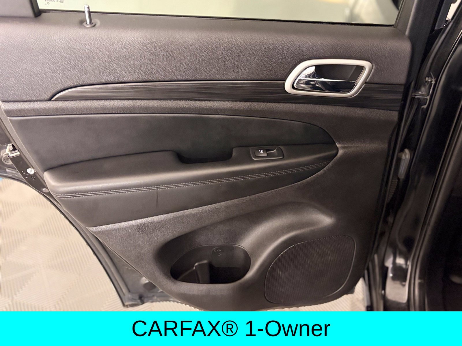 Used 2021 Jeep Grand Cherokee Laredo X AWD/4WD image 18