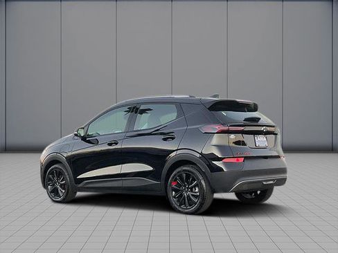Used 2023 Chevrolet Bolt EUV LT w/ Redline Edition image 3