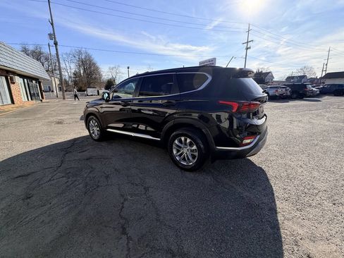 Used 2020 Hyundai Santa Fe SE w/ Cargo Package image 15