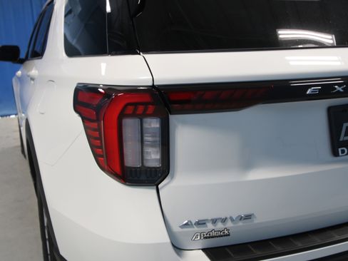 New 2026 Ford Explorer Active image 34