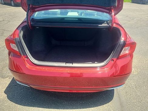Used 2020 Honda Accord EX image 11